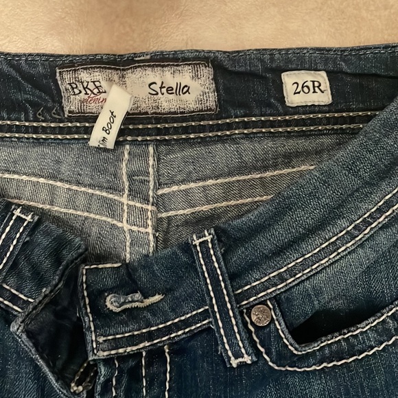 BKE 26R - Picture 3 of 3